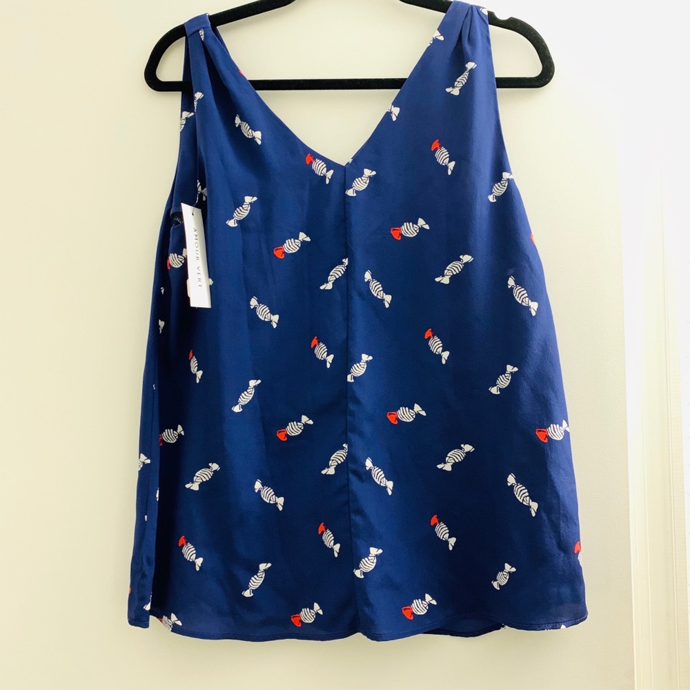 💯 % Silk top by AMOUR VERT (Brand New)🌼 - Picture 2 of 7